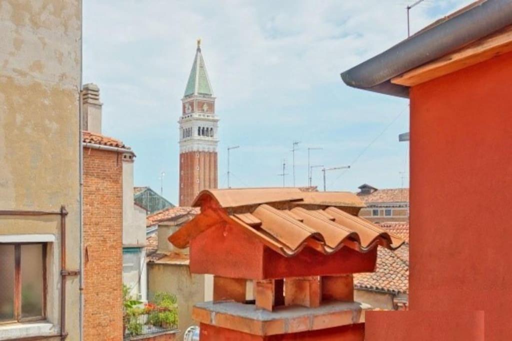 On The Roofs To Piazza San Marco - Venezia Apartment ภายนอก รูปภาพ